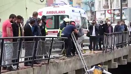 Tokat’ta otomobilin dereye uçtuğu anlar güvenlik kameralarına yansıdı