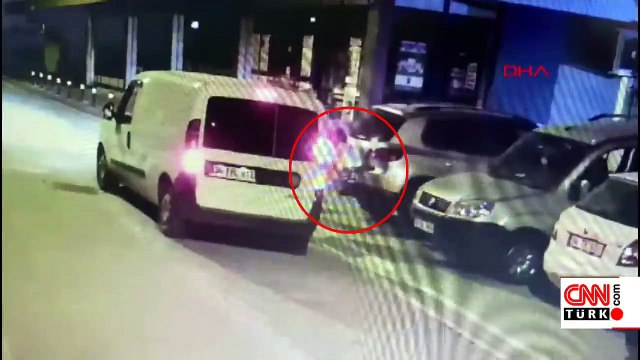 Çalıntı plaka ile kapkaç yaptılar