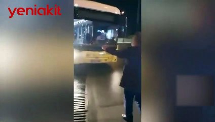 Bakımı adamlarına pasladılar! İETT otobüsünün tekerleği fırladı