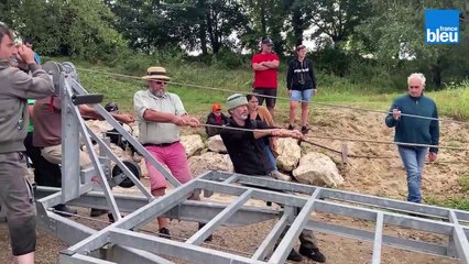 22 bateaux contournent le barrage de la centrale nucléaire de Saint-Laurent-Nouan par la terre