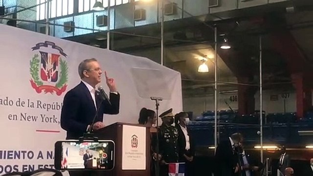 Abinader da bienvenida a 2,600 jóvenes adquirieron nacionalidad dominicana en NY