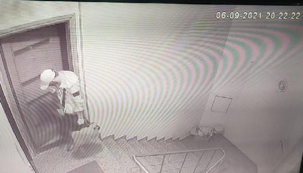 KADIKÖY'DE EV VE İŞ YERLERİNDEN HIRSIZLIK YAPAN CEZAEVİ FİRARİSİ YAKALANDI