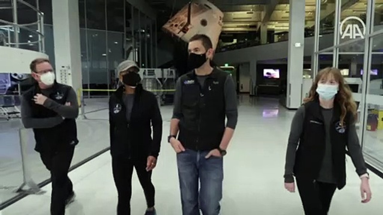 Dünya yörüngesine çıkan ilk turistler yeryüzüne döndü