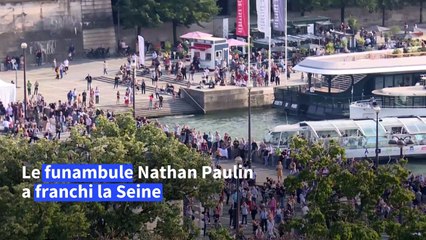 Un funambule traverse la Seine à 70 mètres de hauteur
