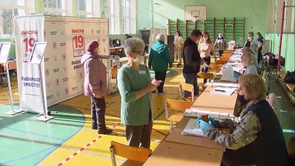 Ρωσία: Κλείνουν οι τριήμερες βουλευτικές κάλπες