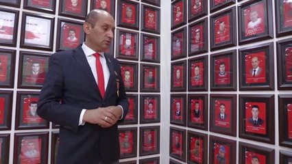 AFYONKARAHİSAR - Gazi İsmail Kumartaşlı 17 yıldır beynindeki şarapnel parçalarıyla yaşıyor