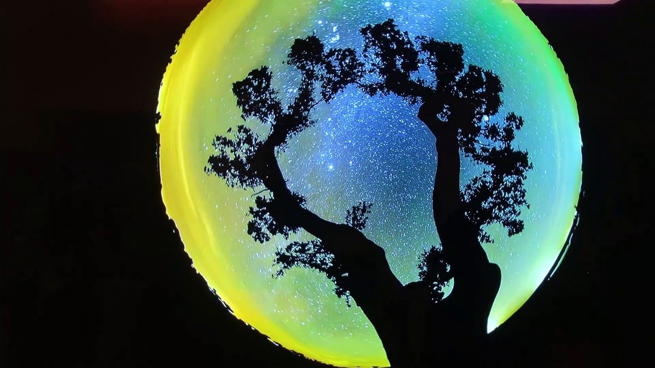 La tête dans les étoiles... L'astrotourisme défend le ciel nocturne contre la pollution lumineuse