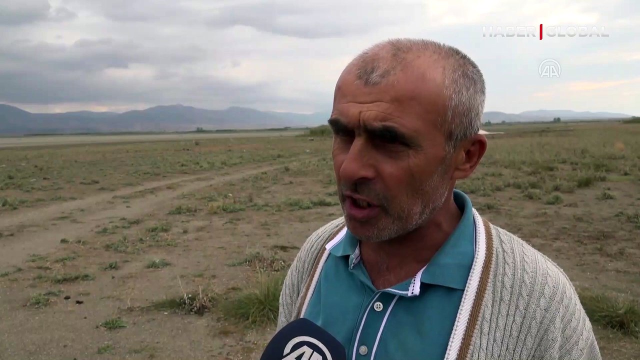 Burdur'da göçmen kuşların uğrak noktası Karataş...