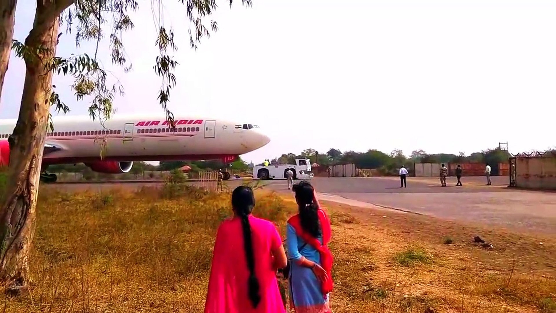 ⁣AIR INDIAN AIRPLANE IN NAGPUR GOING FOR REPAIRING