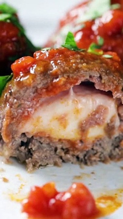 Mozzarella Stuffed Meatballs only on everytimemasti