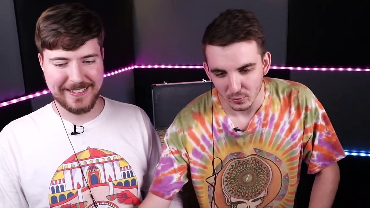 Extreme Rooftop Parkour Escape!