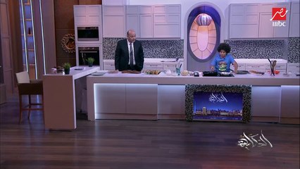 عمرو أديب بعد ما داق مكرونة عبد الله: الله حلوة اوي.. انا من مدة مكلتش مكرونة حلوة كدا.. في الجون في الجون