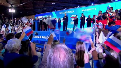 Le parti de Vladimir Poutine arrive en tête des législatives