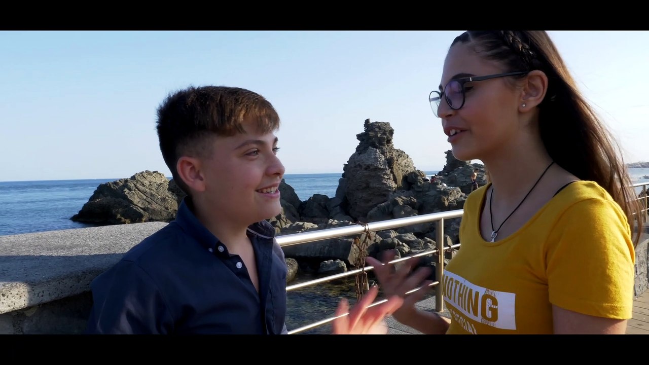 Azzurra Ft. Patrizio - Nu frate geloso  -