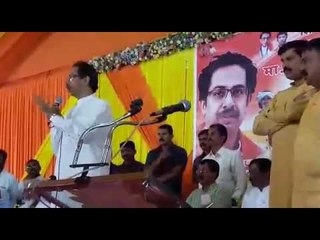 उद्धव ठाकरे यांनी साधला शेतकऱ्यांशी संवाद