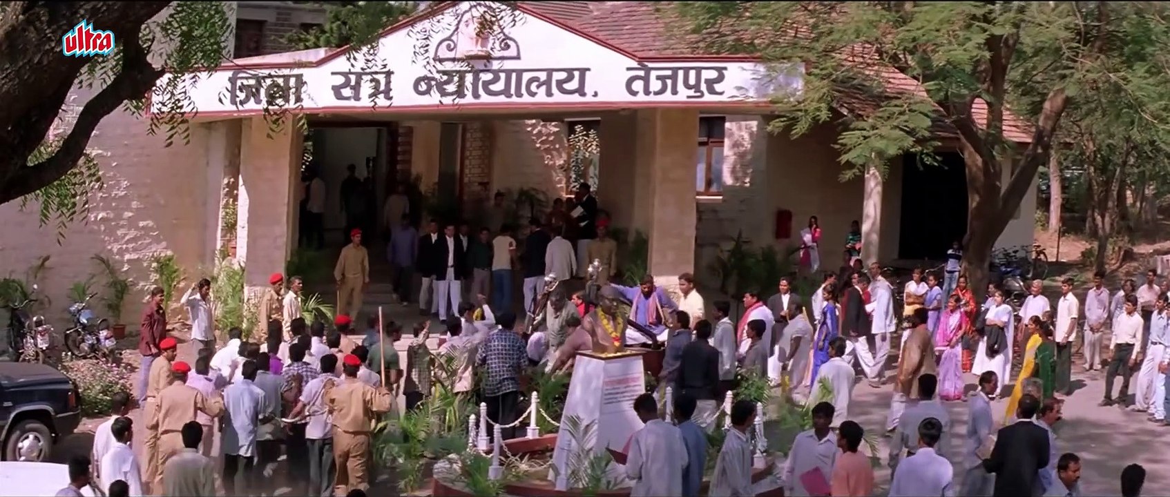 गंगाजल_ गवाही दो आपकी बेटी को कुछ नहीं होगा - अजय देवगन गंगाजल कोर्ट सीन