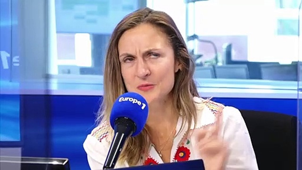 Camille Chamoux : "Giscard d'Estaing s'est pointé à mon spectacle et m'a invitée à dîner"