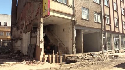 KASTAMONU - Bozkurt'ta selzede kuyumcu, altınları bulununca devletten aldığı 750 bin lirayı iade etti