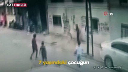 Elektrik kablosuna asılan çocuk son anda kurtuldu