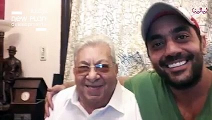 أحمد فلوكس: ضرب والده في أول مشهد وترك الإعلام بسبب متصلة