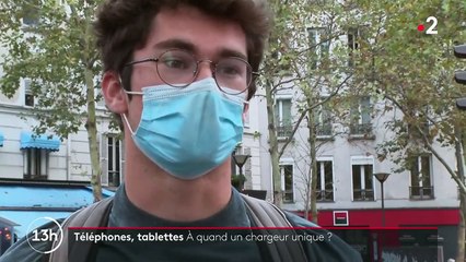 Téléphonie : la Commission européenne souhaite imposer un modèle unique de chargeur