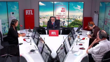 Crise des sous-marins : un spécialiste juge "étonnant" le silence d'Emmanuel Macron