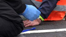 Insulate Britain protesters booed by frustrated drivers