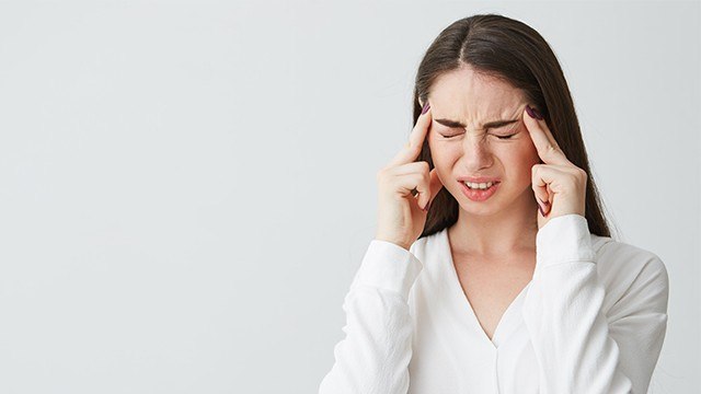 Hindari Konsumsi Berlebihan! Makanan dan Minuman Ini Bisa Picu Sakit Kepala