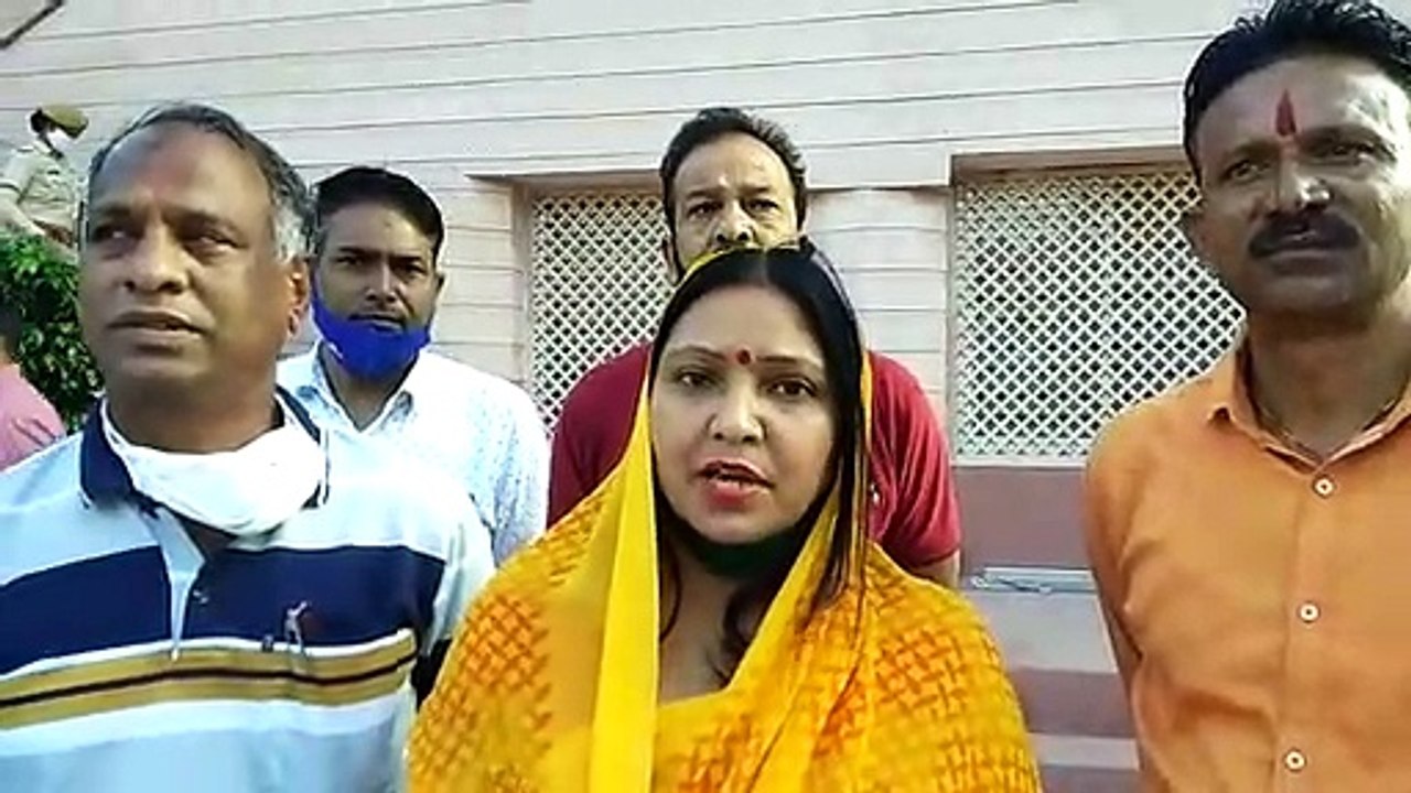 हैरिटेज निगम में घमासान, अधिकारी ने पार्षद को ध...