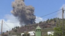 Los primeros momentos de la erupción sorprendió a medios de comunicación y vecinos