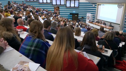 Laurent Fabius à la faculté de droit de Pau le 16 novembre 2019