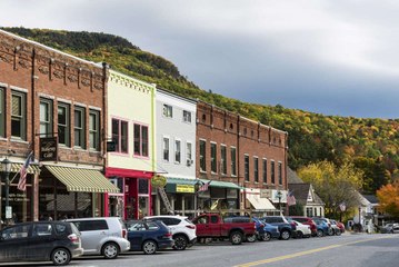 The 10 Best Small Towns to Retire in the U.S.