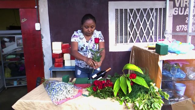 Aprendiendo Juntos - Arreglos Florales.