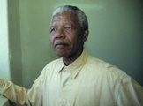 نيلسون مانديلا: أول رئيس أسود لجنوب إفريقيا