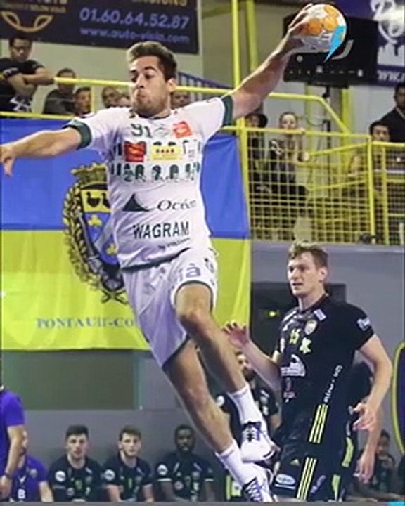 محمد سند يقود منتخب مصر لكرة اليد إلى المربع ال...