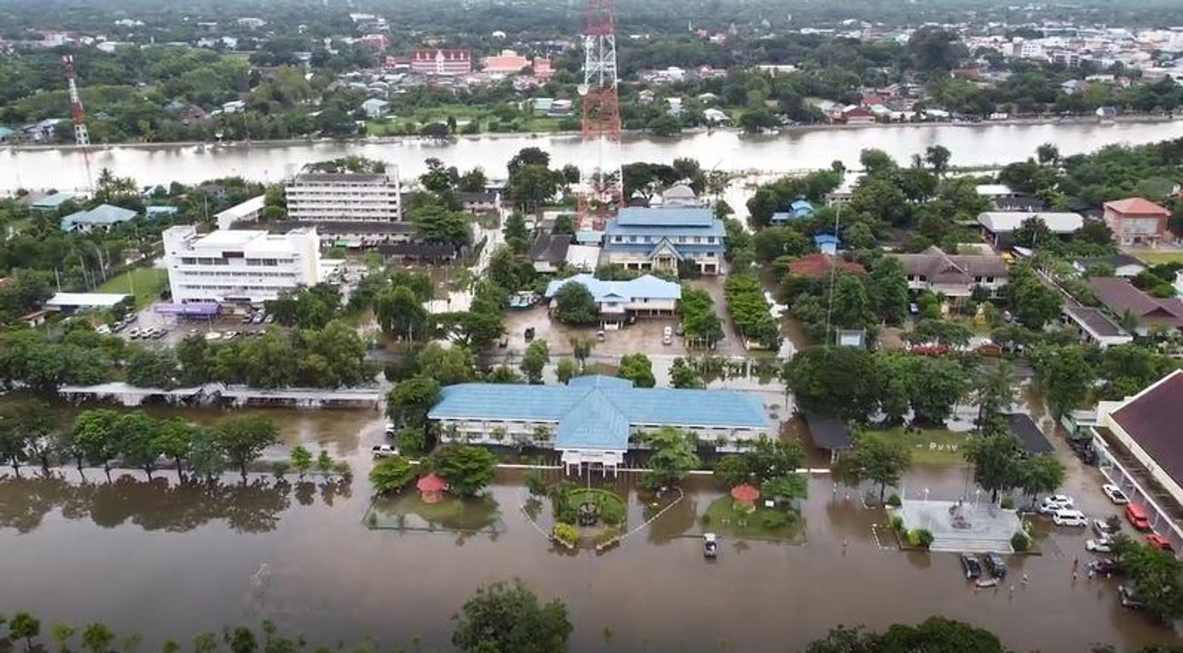 เปิดภาพมุมสูง "ลำน้ำมูล" ทะลักท่วมเขตเมืองพิมายเป็นบริเวณกว้าง