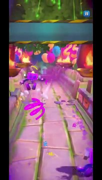 Oxide Zombot Battle Run Gameplay On Lost City - Crash Bandicoot: On The Run! (Season 5 Boss)