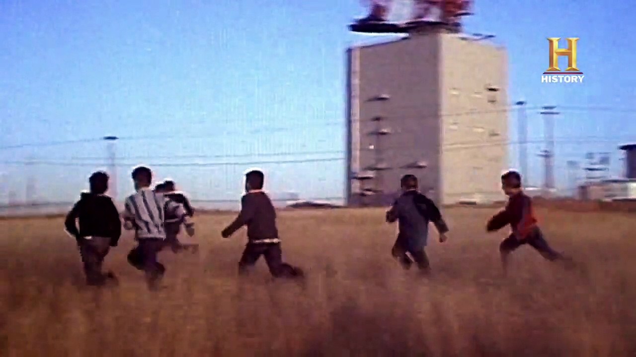 Unidentified - Die wahren X-Akten - UFOs vs. nukleare Waffen