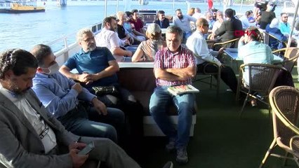 İSTANBUL-Göç sanatçılarıyla Boğaz'da kültür buluşması yapıldı