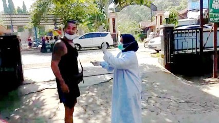 Viral! Nakes Tolak Uang Pemberian WNA usai Divaksin