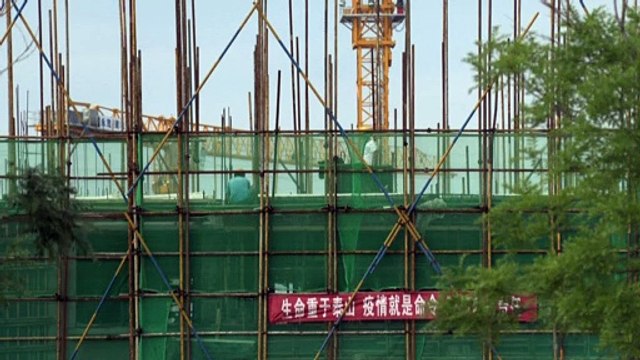 Tiemblan los mercados ante la caída del gigante inmobiliario chino Evergrande