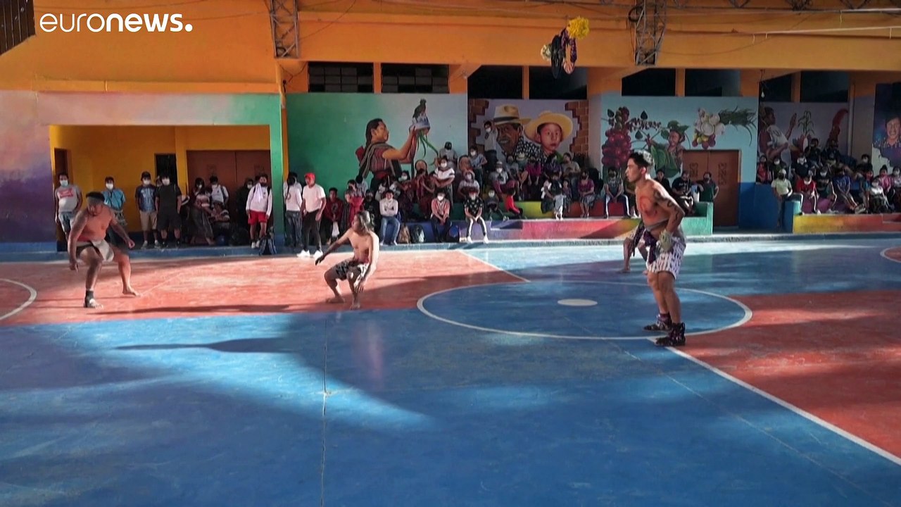 Sin pies y sin manos: Guatemala se prepara para el torneo de pelota maya