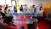 Des cours de langue des signes française à la Maison de l'Enfance et de la Famille