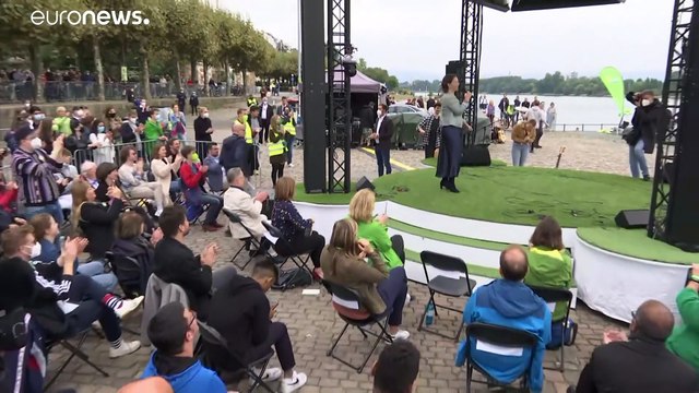 Germania verso il dopo-Merkel: alleanze difficili e caccia agli indecisi