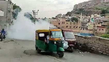 जोधपुर में डेंगू व मलेरिया की रोकथाम के लिए हो रही फॉगिग