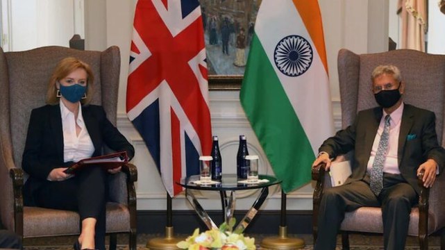 Jaishankar meets UK foreign secy, urges 'early resolution' of quarantine rules for vaccinated Indians