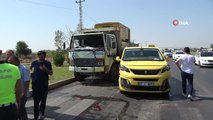 Antalya'da zincirleme kaza... Kamyon kırmızı ışıkta bekleyen ticari taksiye çarptı