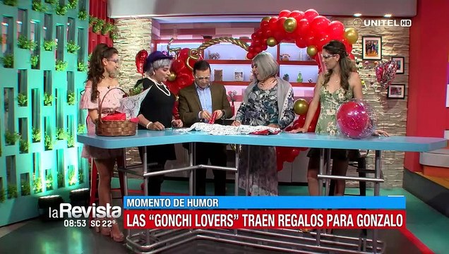 Humor: Las Gonchilovers sorprendieron a Julio Gonzalo con muchos detalles de amor