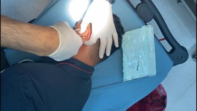 Son dakika haberi! EHLİYET SINAVINDA MASKESİNDE KAMERA, KULAĞINDA 'CASUS KULAKLIK' İLE YAKALANDI