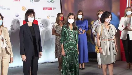 Descargar video: La Reina y Ana Botín presiden la entrega de premios de proyectos sociales de Banco Santander